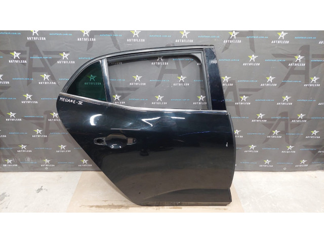 Двері задні праві 821001172R Renault Megane 4 хетчбек бу Двері задні праві 821001172R Renault Megane 4 хетчбек бу